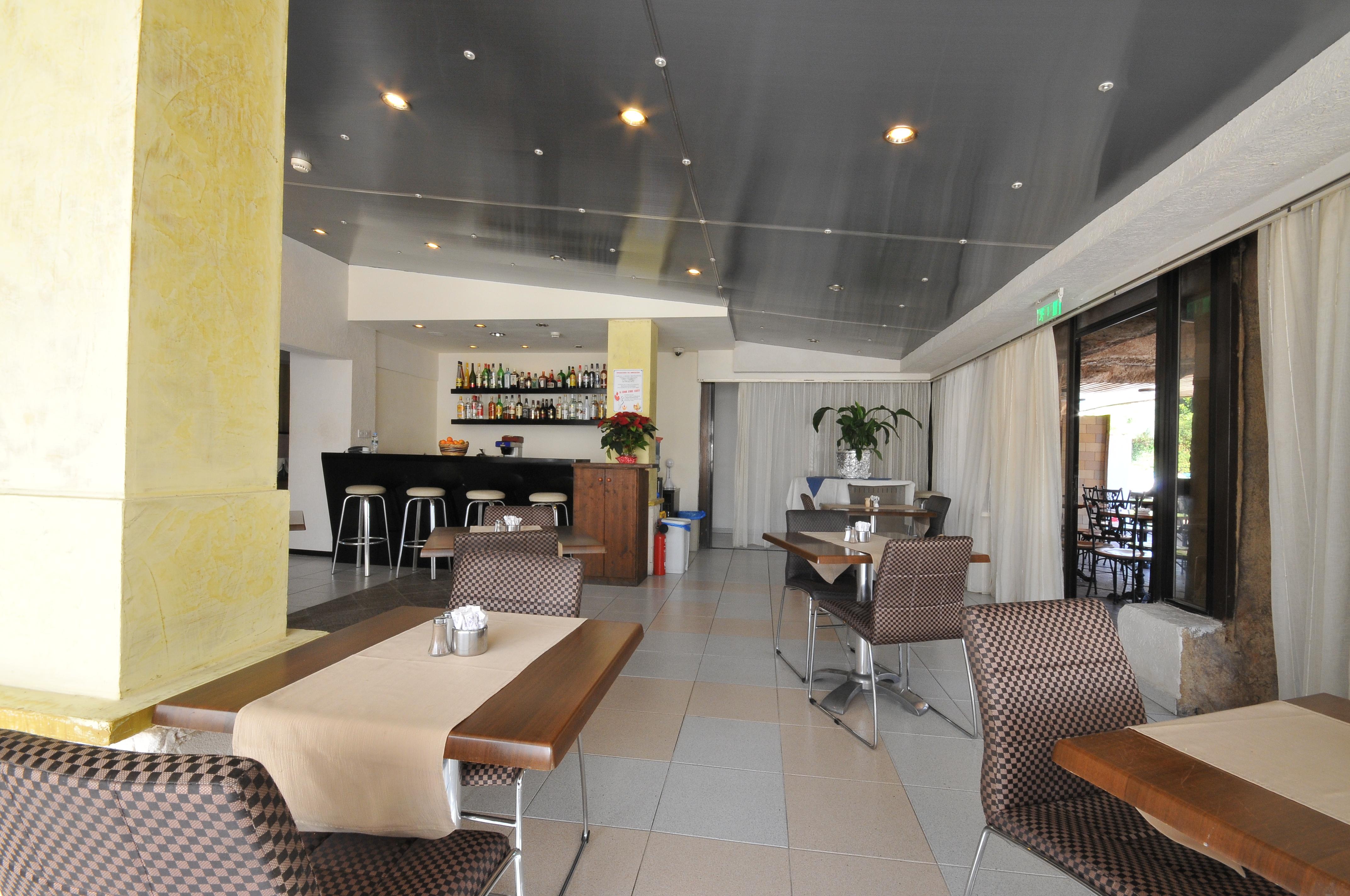 King'S Hotel Paphos Buitenkant foto