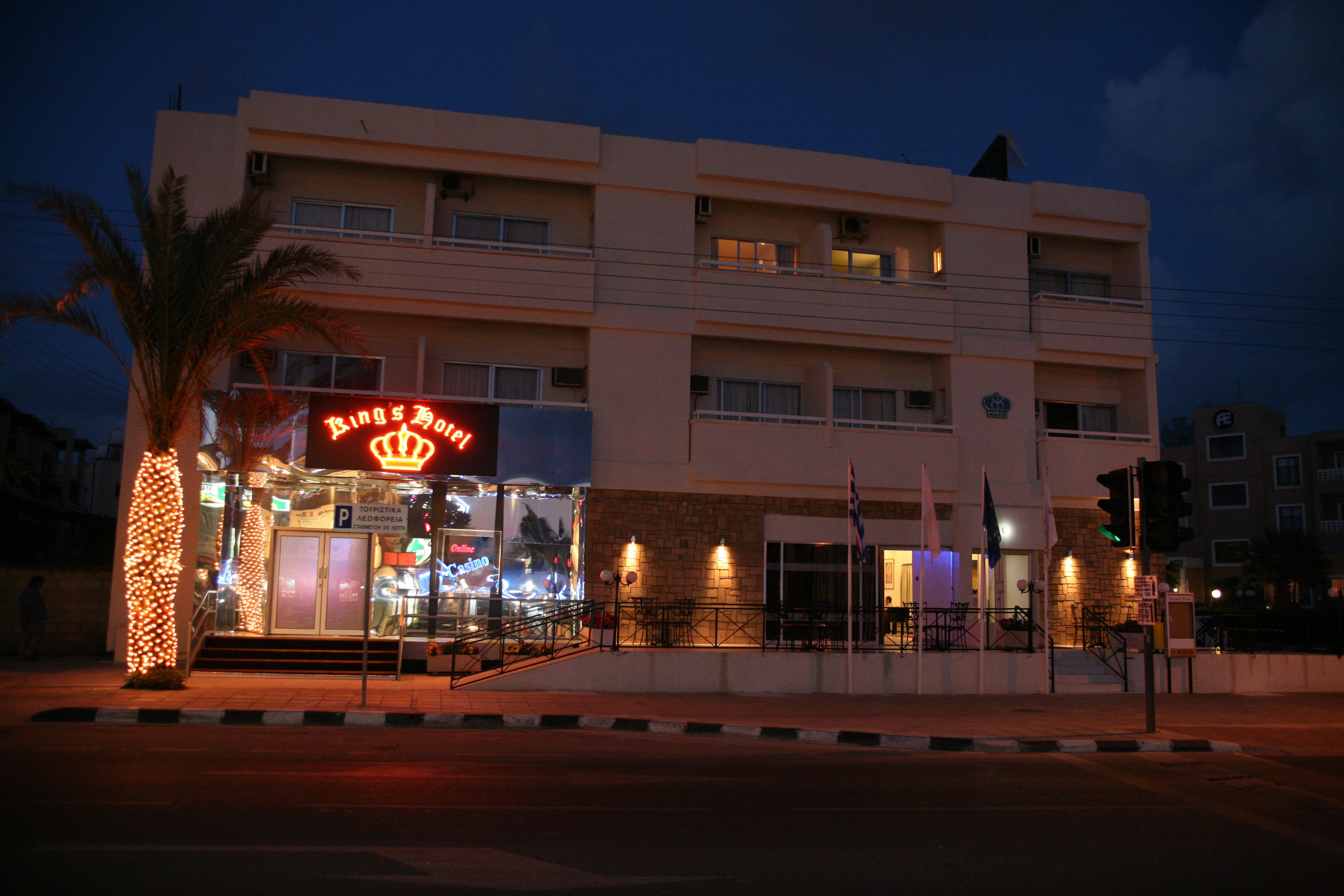 King'S Hotel Paphos Buitenkant foto