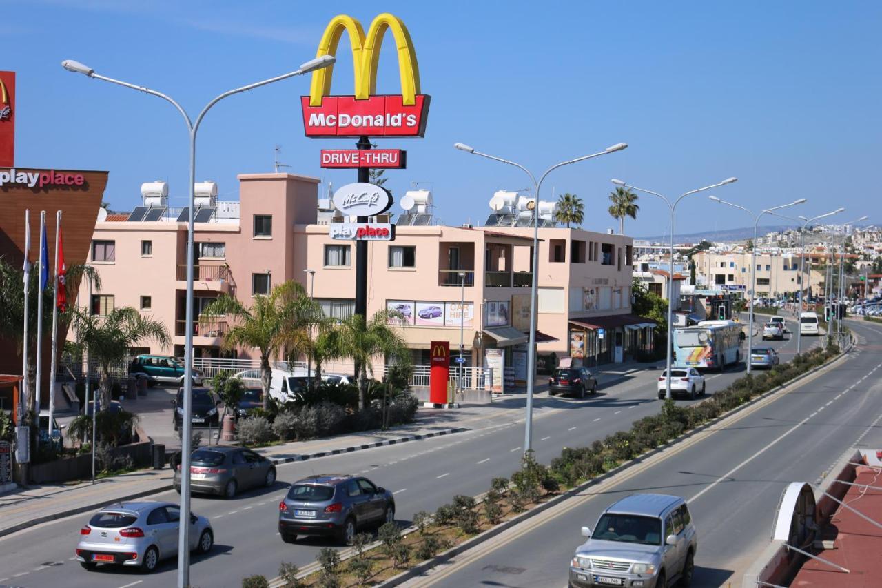 King'S Hotel Paphos Buitenkant foto